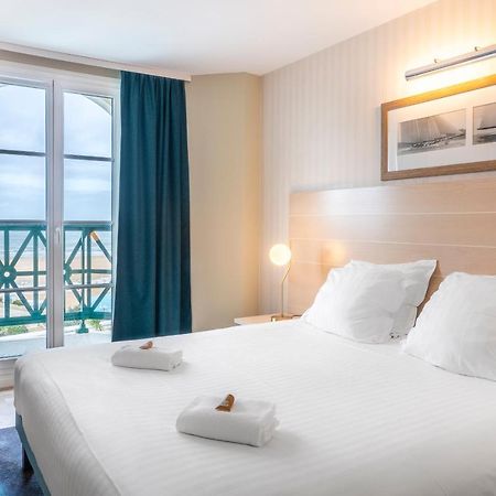 Sowell Hotels Le Beach 滨海图维列 外观 照片