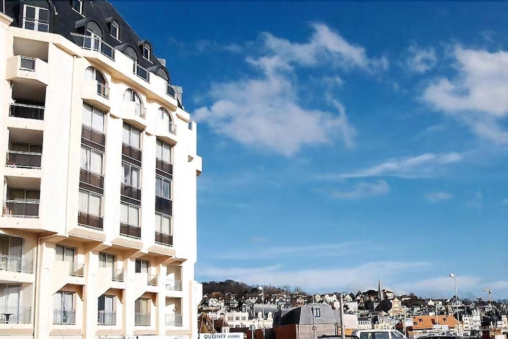 Sowell Hotels Le Beach 滨海图维列 外观 照片