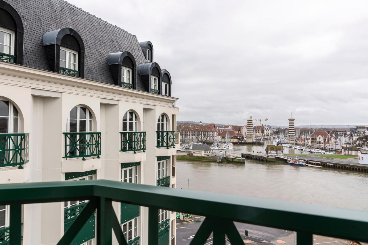 Sowell Hotels Le Beach 滨海图维列 外观 照片