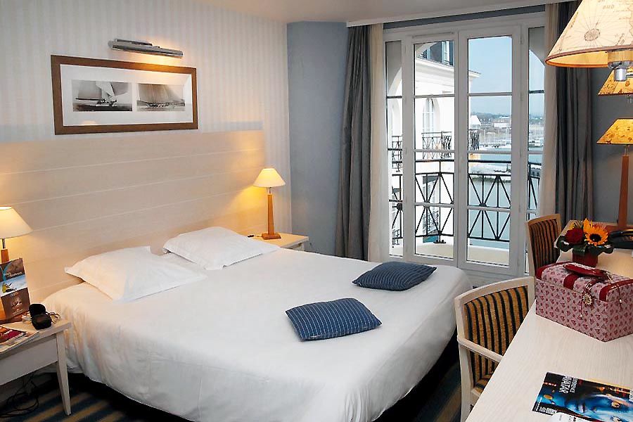Sowell Hotels Le Beach 滨海图维列 外观 照片